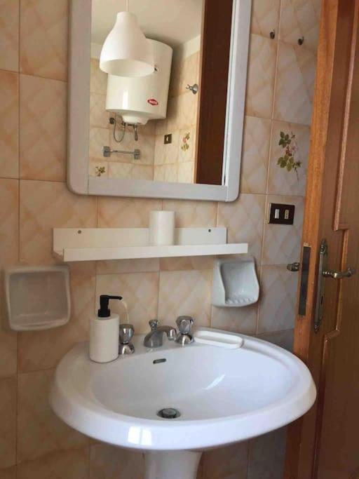 Alloggio Incantevole Storico Apartment Carovigno Ngoại thất bức ảnh